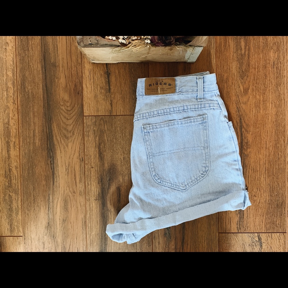 Mom Shorts - Picture 3 of 3